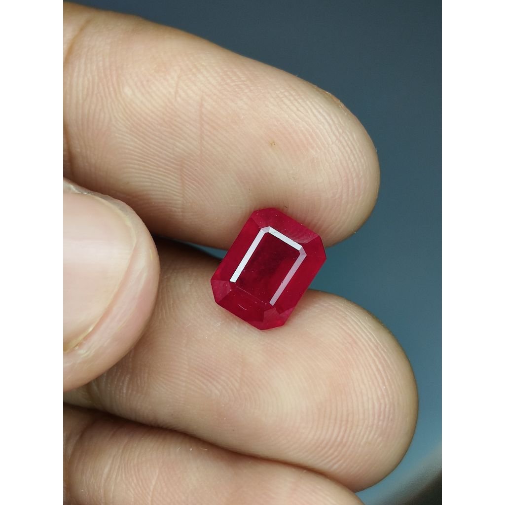 Ruby Pb Octagon 8 x 6 x 4 mm