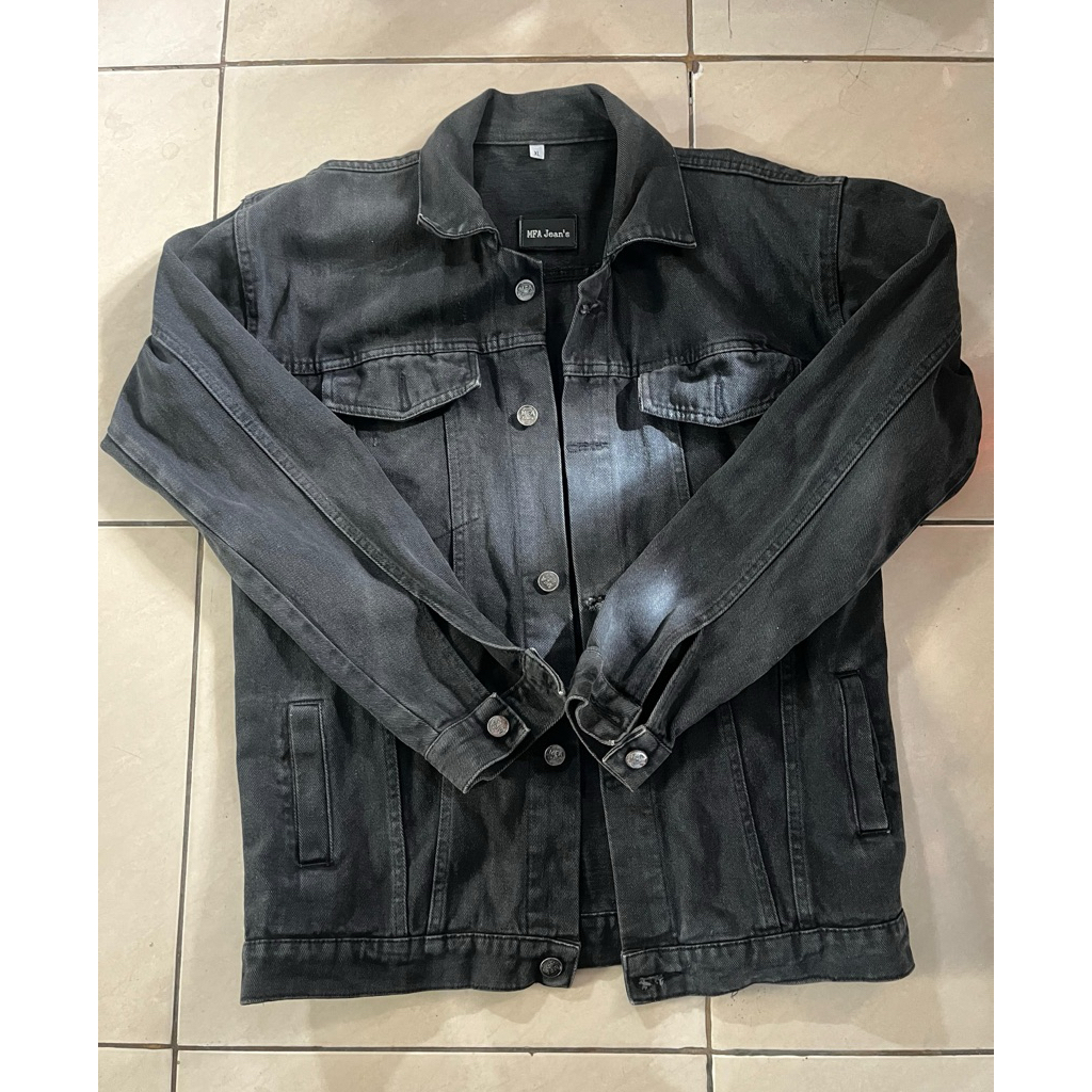 jaket denim hitam