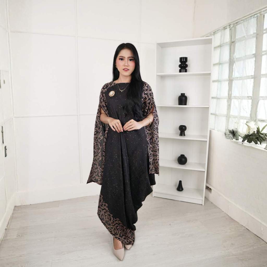 KINNAS BATIK NAMEERA  Pakaian Wanita Dress Panjang Gaun Wanita Gamis Dress Elegan