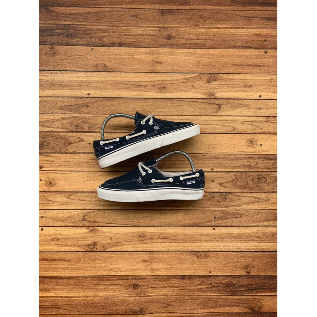 Sepatu vans zapato