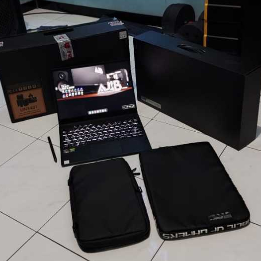 ROG flow x13 GV301R Nvidia 3050 AMD Ryzen 7 6800HS