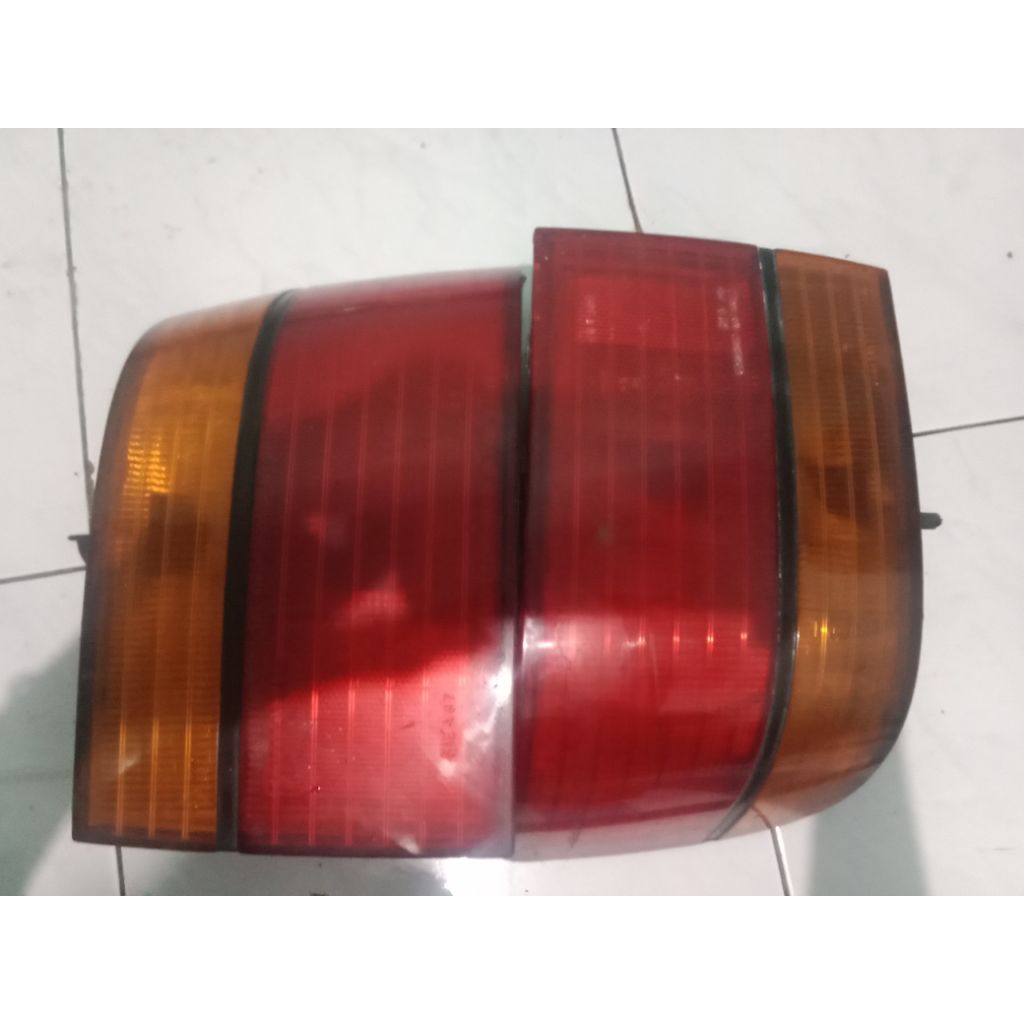 lampu belakang accord maestro