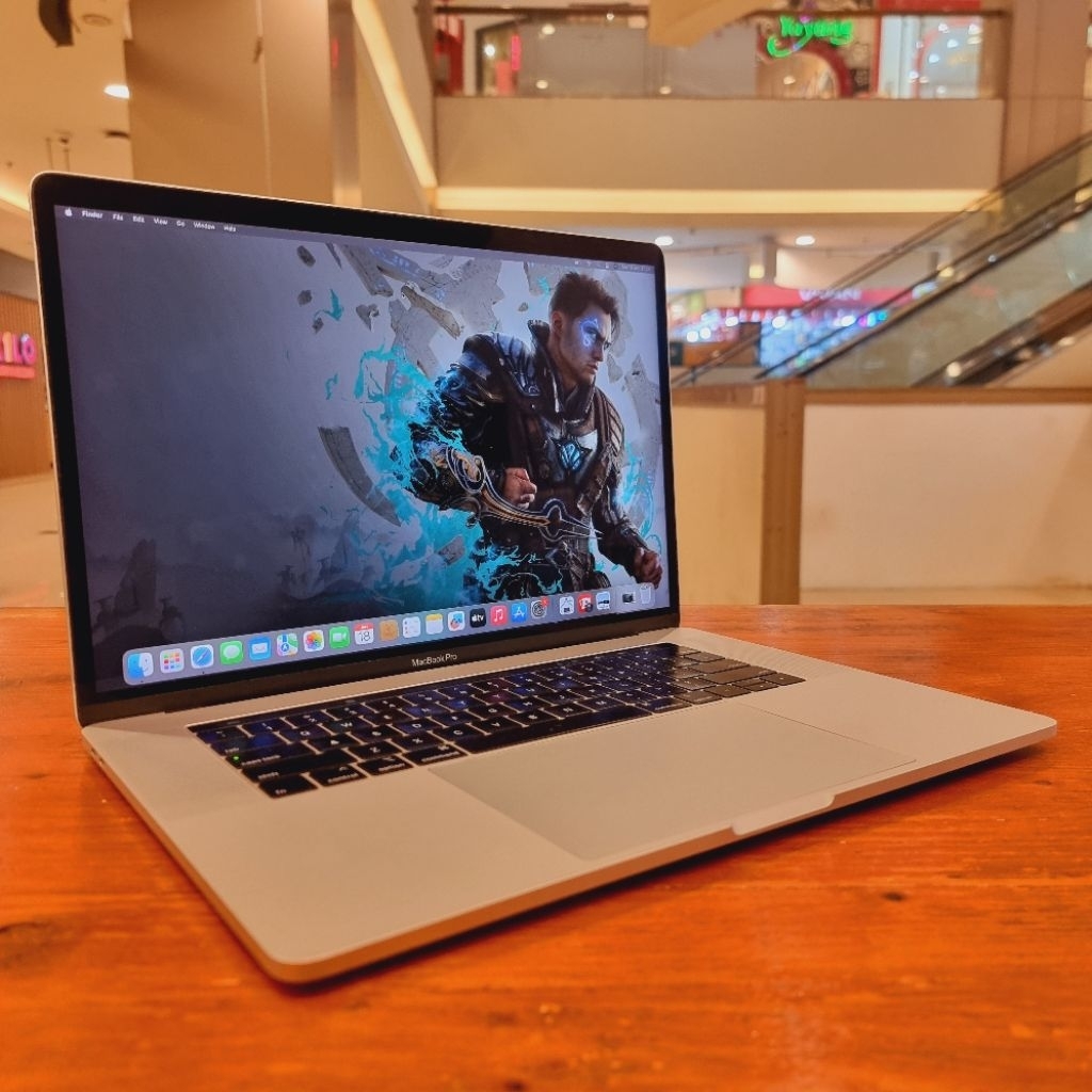 MACBOOK PRO 15-inch 2018 intel Core i7 RAM 32 GB - Dual VGA