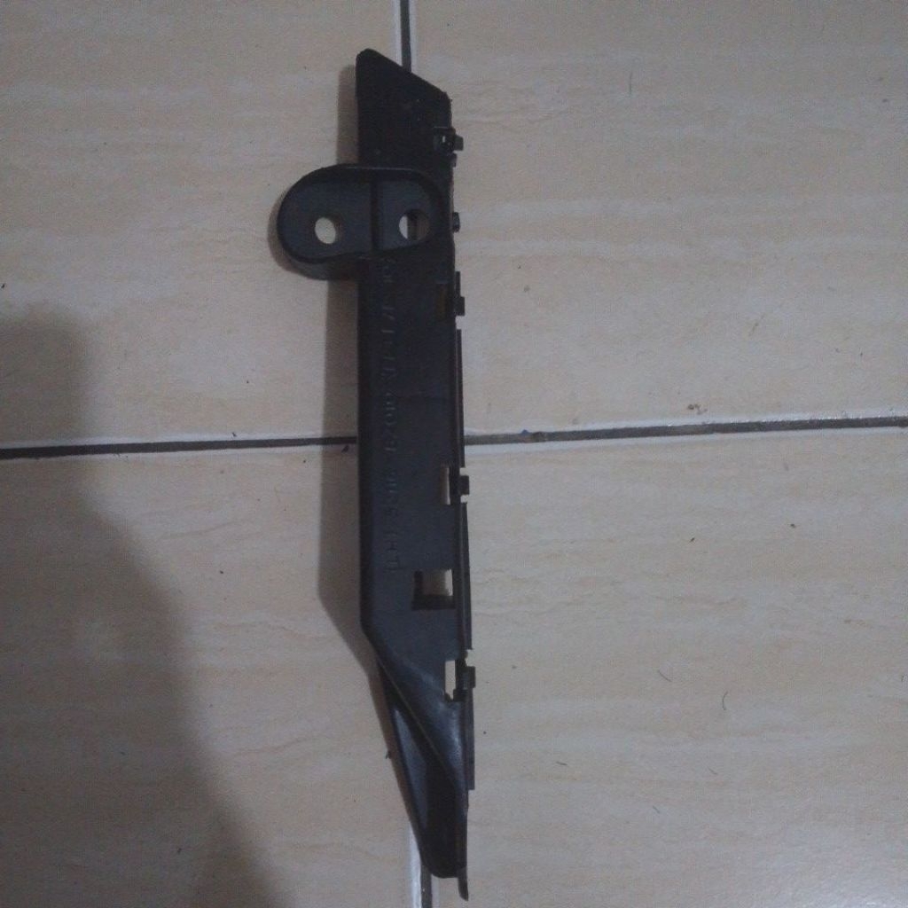 52115-bz010 support bracket bracket bumper Avanza Xenia 2004-2005 bagian kiri original