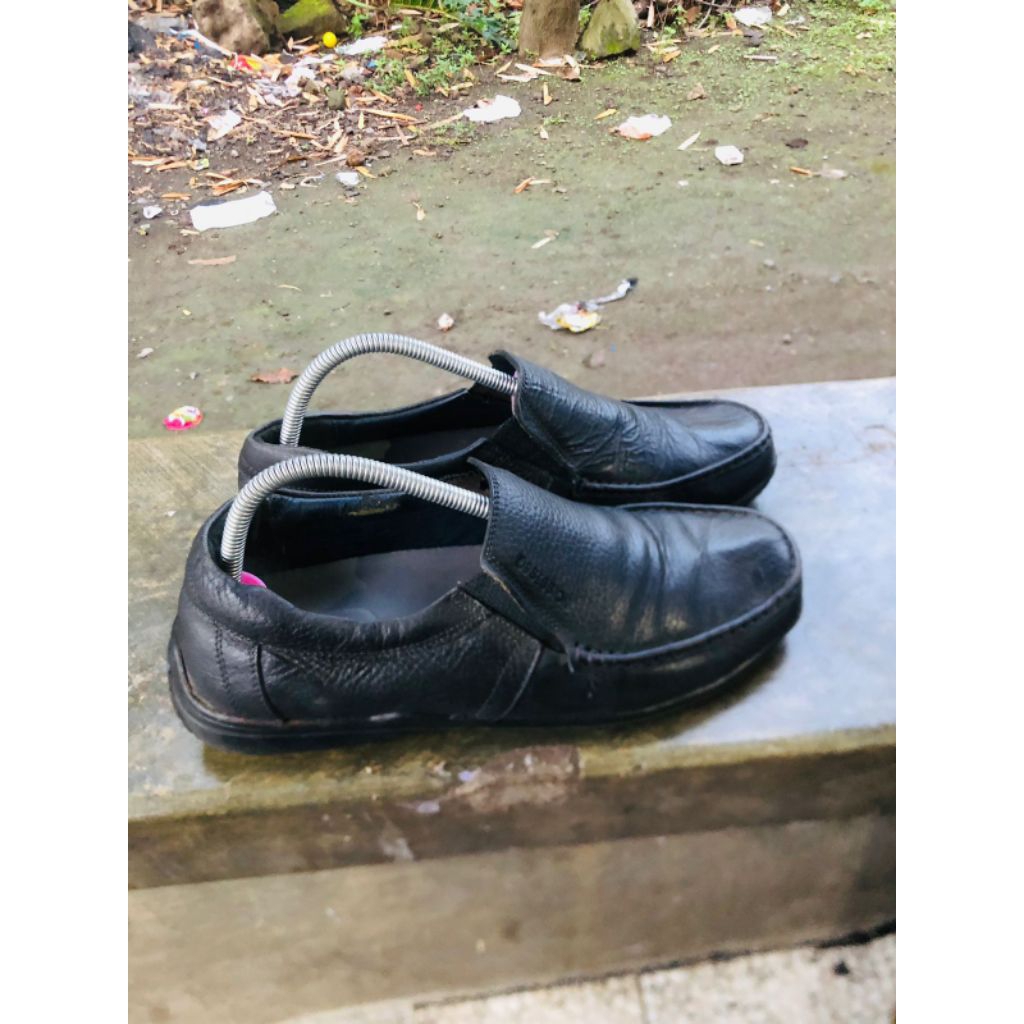 sepatu slip on kulit merk obsession uk 41