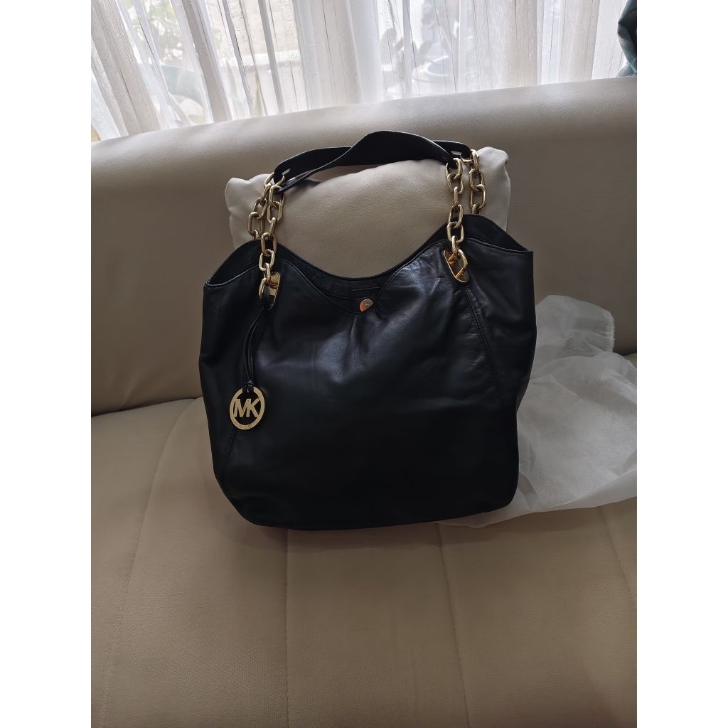 Tas Mk hobo hitam Sold