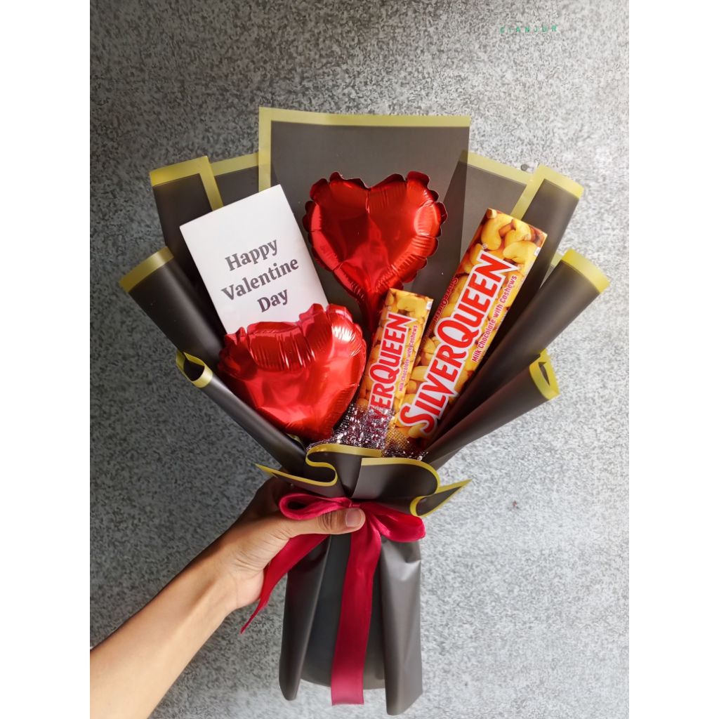 Bucket Coklat Silverqueen bucket valentine