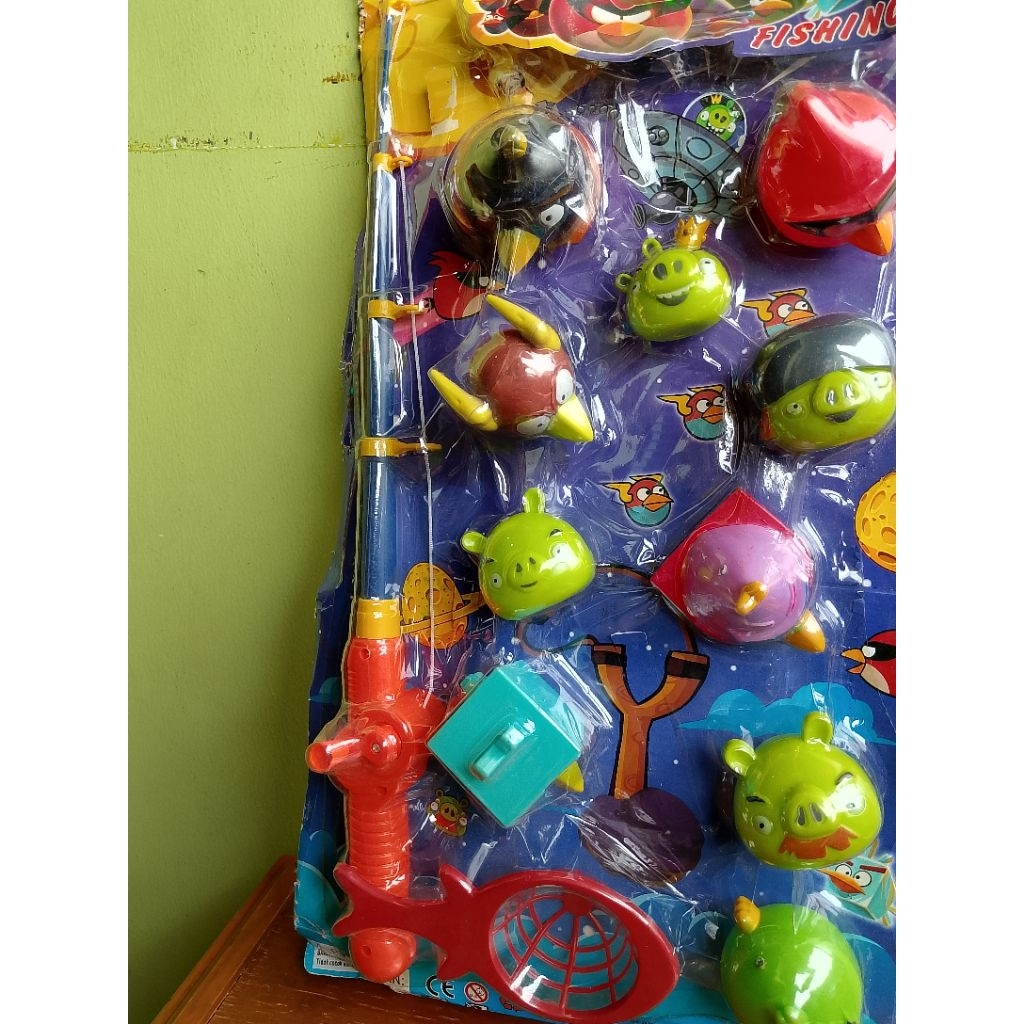 | MAINAN | ANGRY BIRDS SPACE AND SUPERIOR | PANCINGAN |