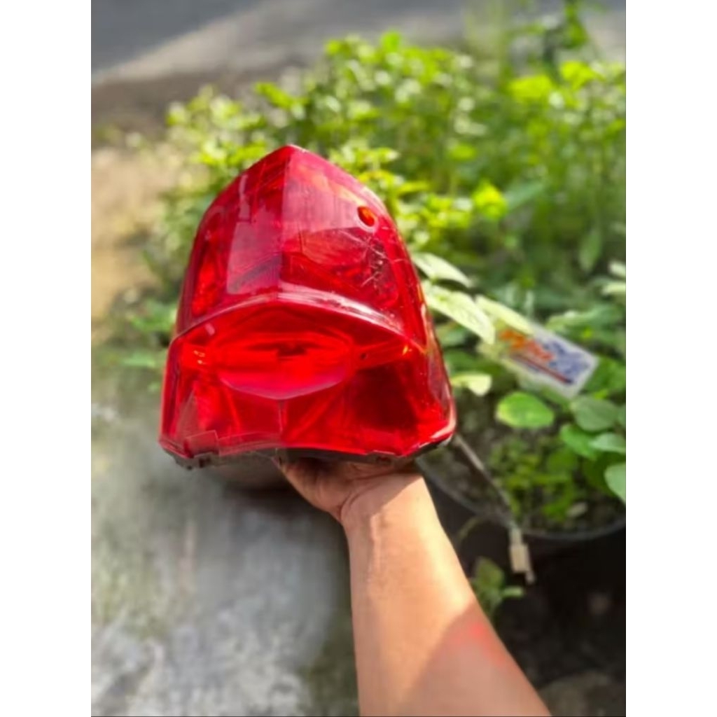 lampu belakang Tiger Revo ORIginal copotan