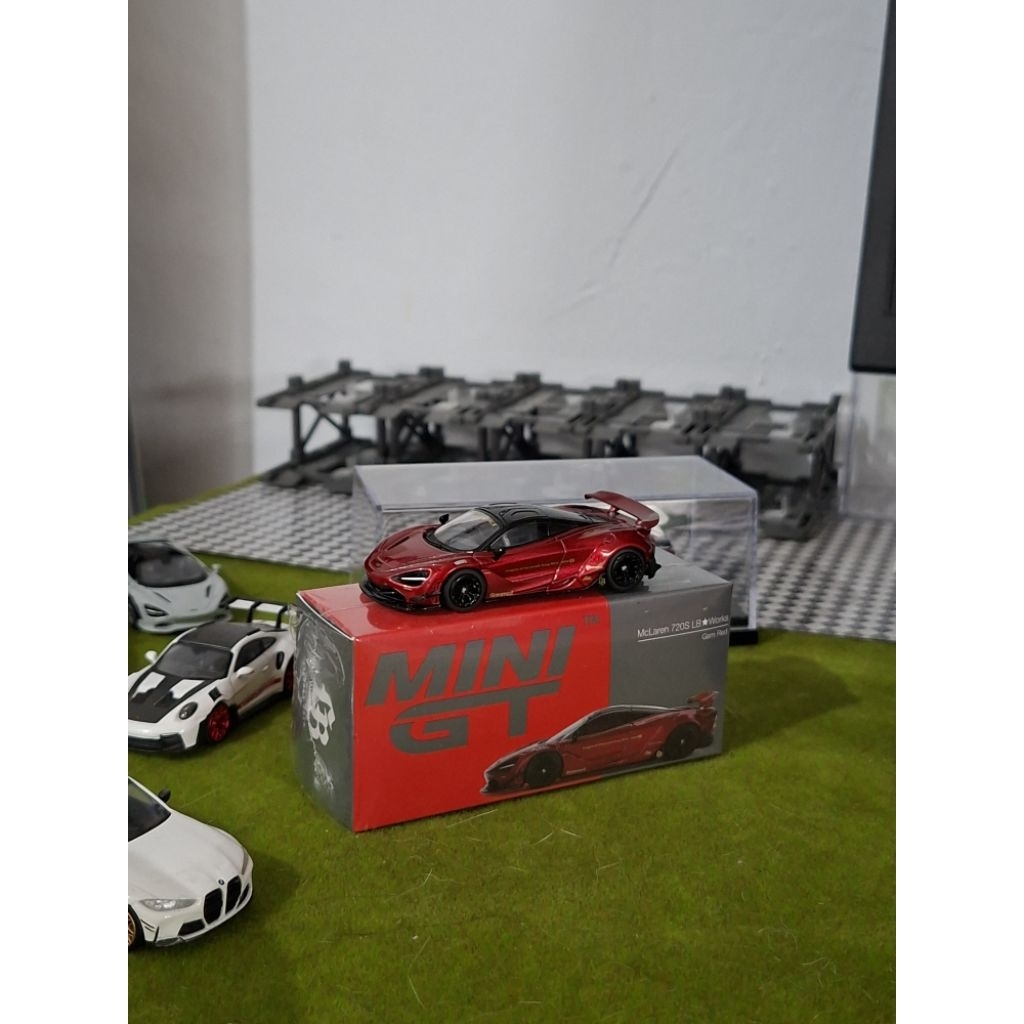 Mini GT 828 Mclaren 720s LB Works