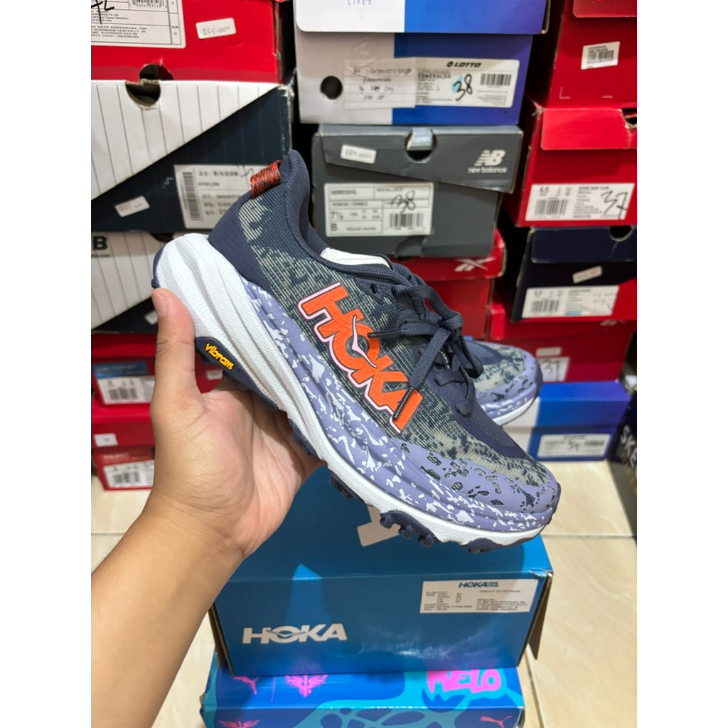 Sepatu Hoka W Speedgoat 6 Wide NDS Size 36