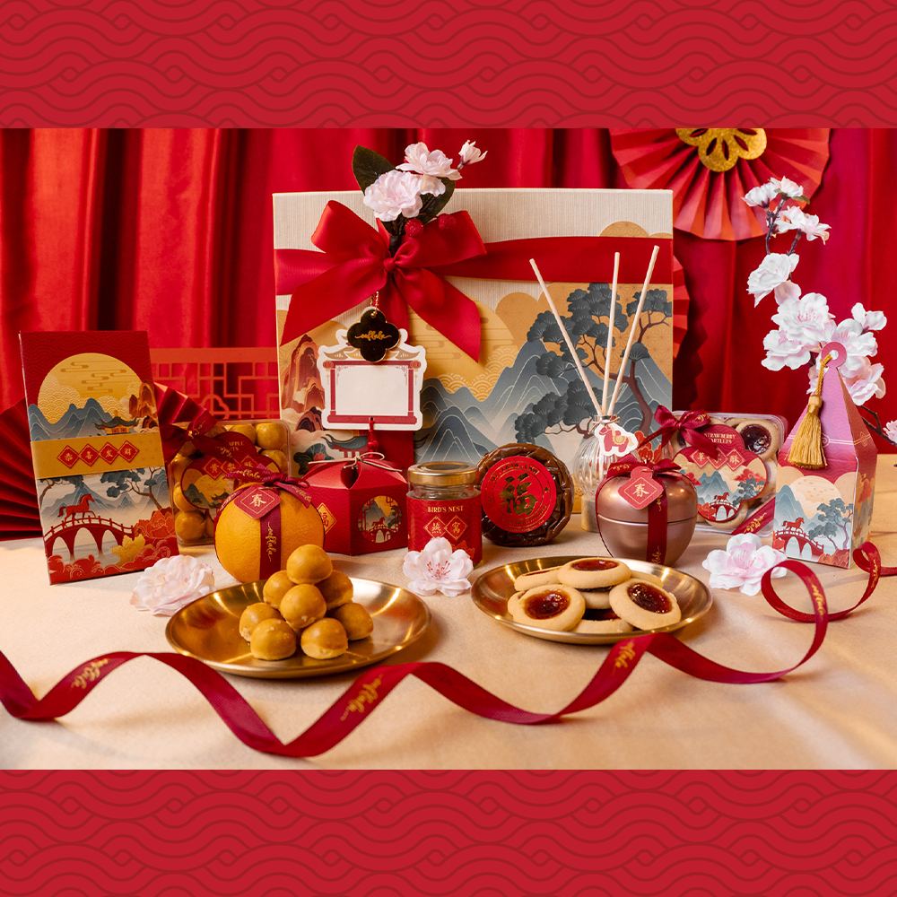 C) Reed Diffuser/Apple Candle/Sarang Burung Walet/Nastar/Strawberry Cookies/Kue Keranjang/Jeruk/Set 