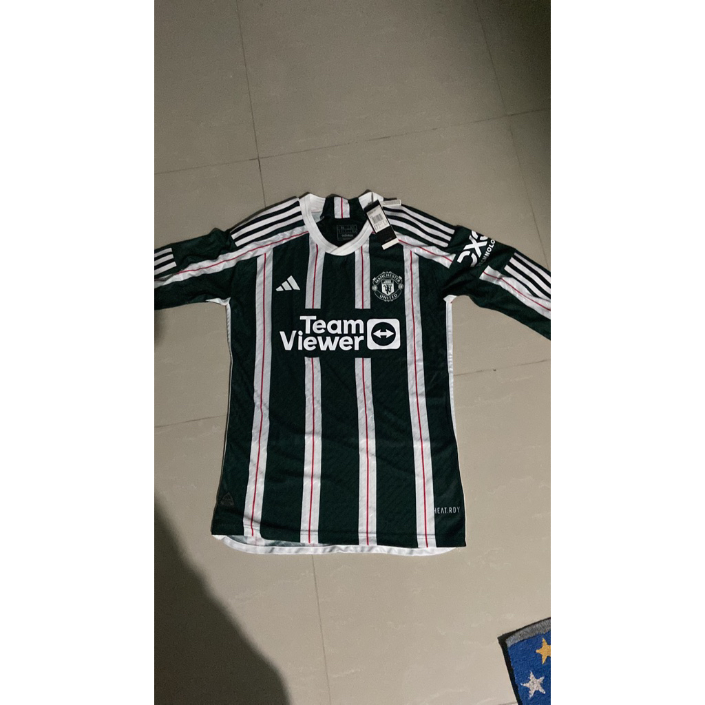 jersey Manchester united player issue Size XL Bnwt Longsleeve