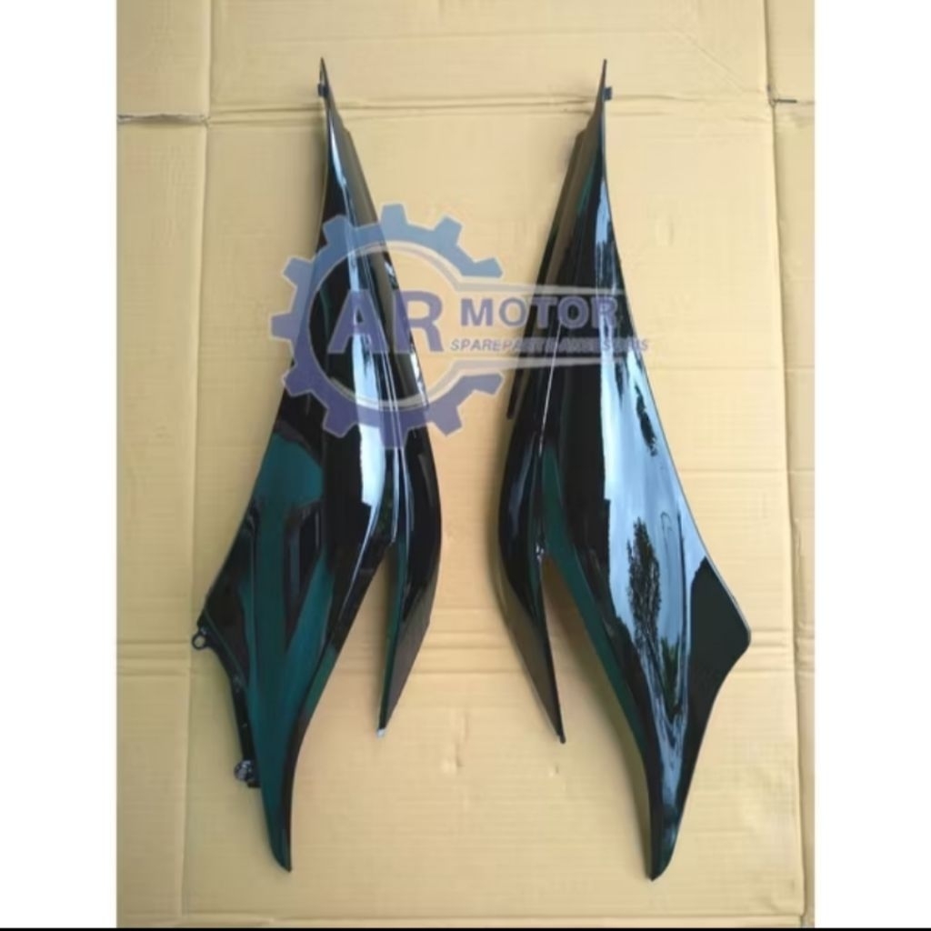 BODY BELAKANG REVO FIT KARBU HITAM