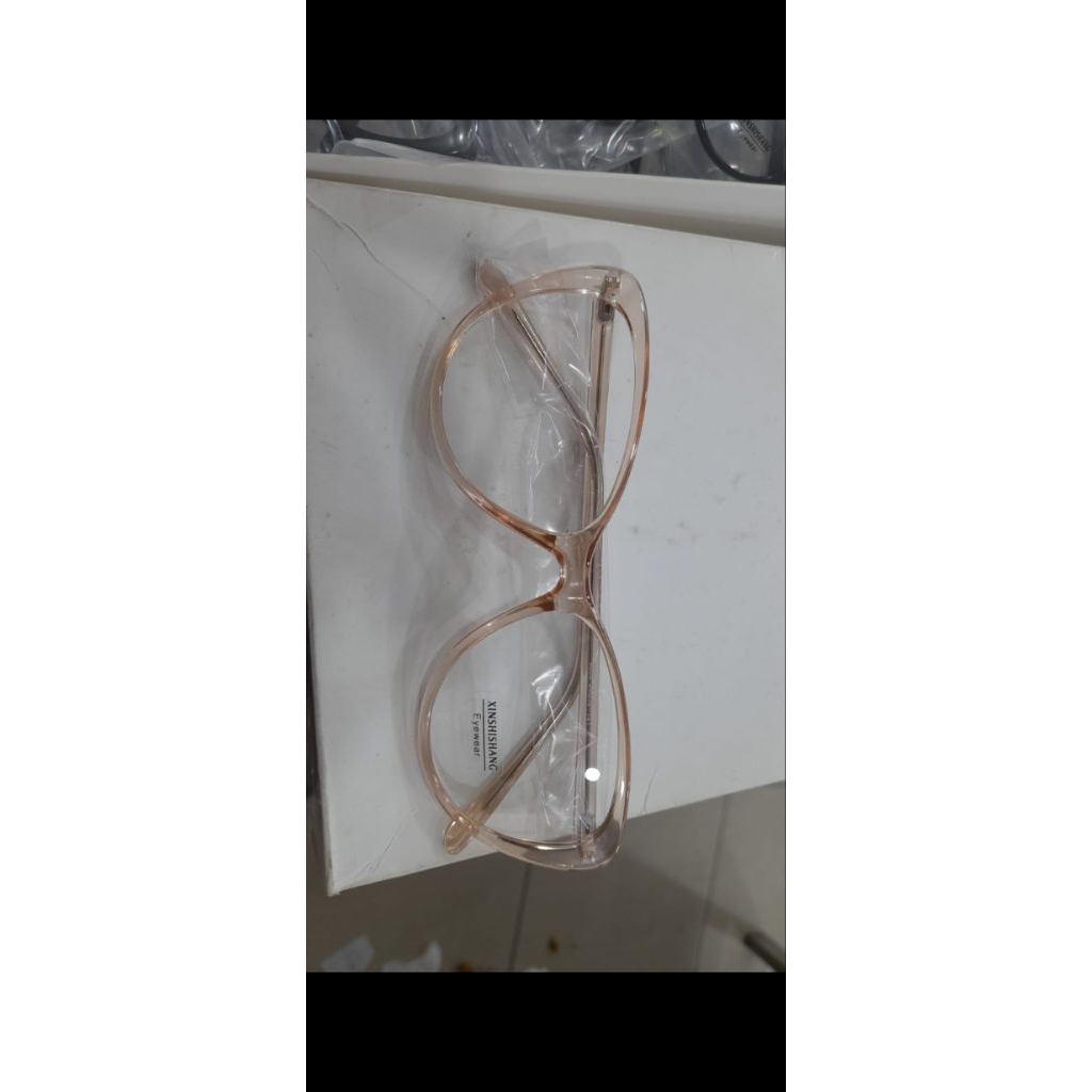 Kacamata Progresif Lensa Domas