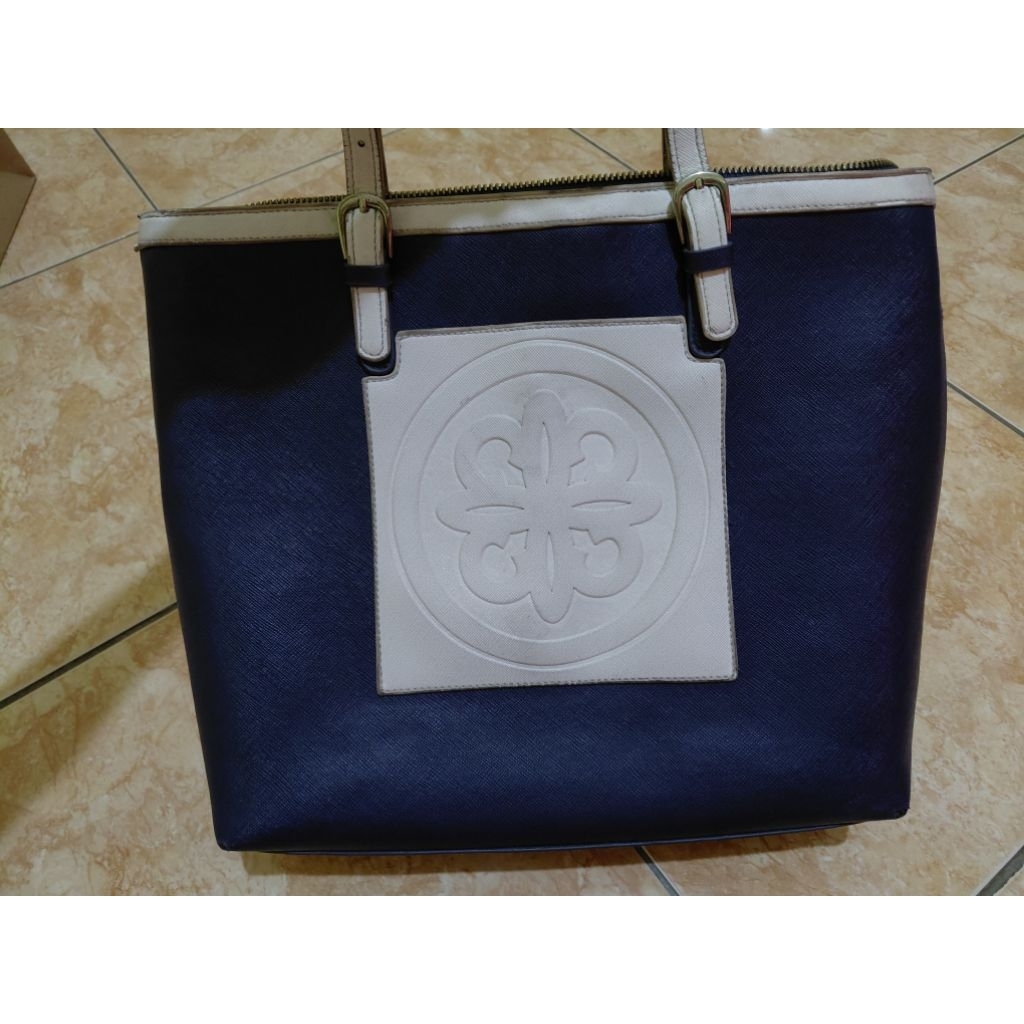 PRELOVED TOTEBAG LES CATINO