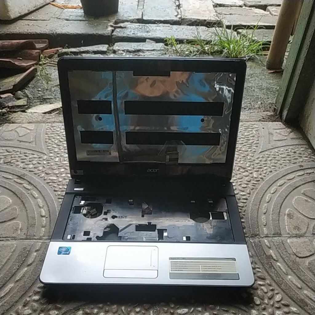 Casing laptop Acer aspire E1-471
