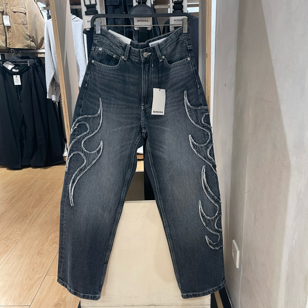 Jeans Baggy BERSHKA MEN Jastip (jasa titip)