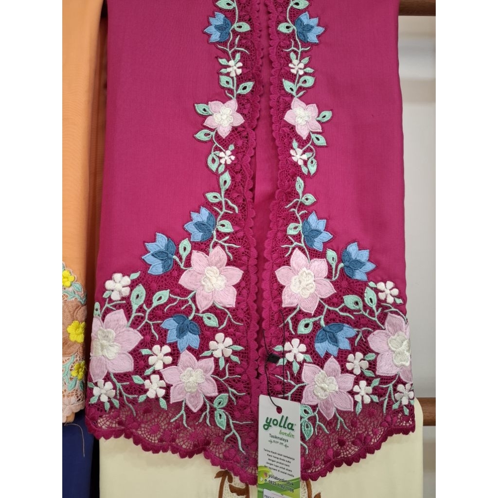 BAHAN KEBAYA BORDIR - MOTIF BUNGA KERANCANG
