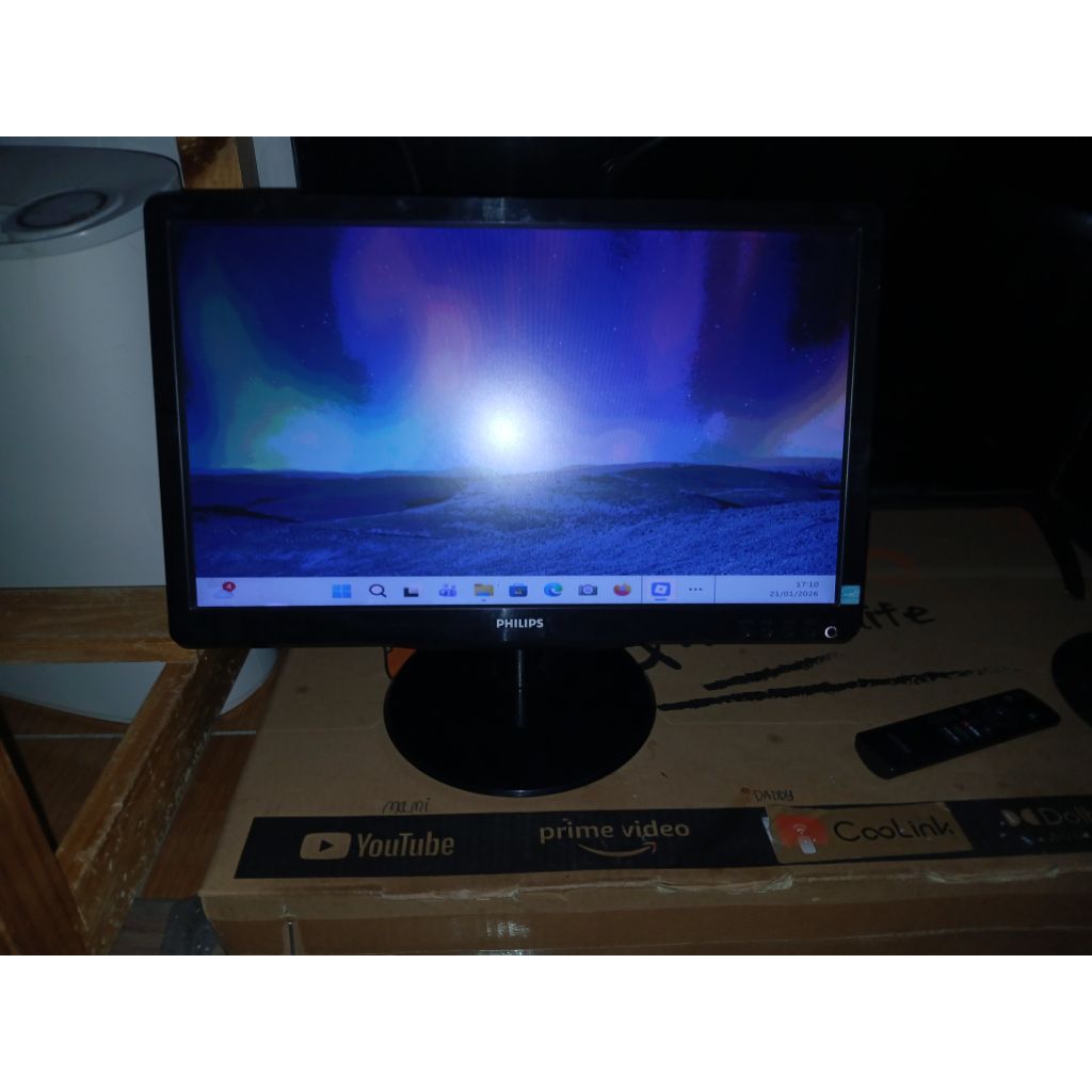 Monitor LED PHILIPS 19 inch wide screen kondisi normal