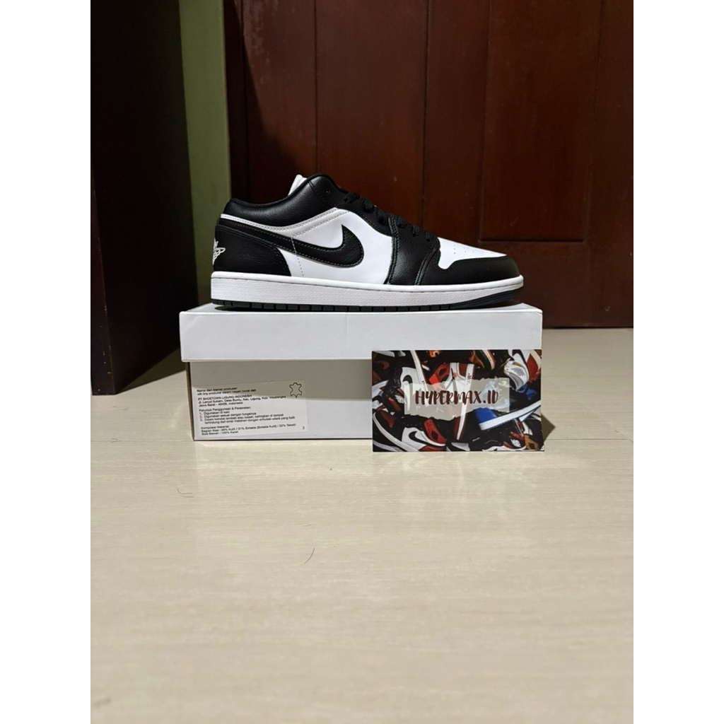 Nike air jordan 1 low black white panda