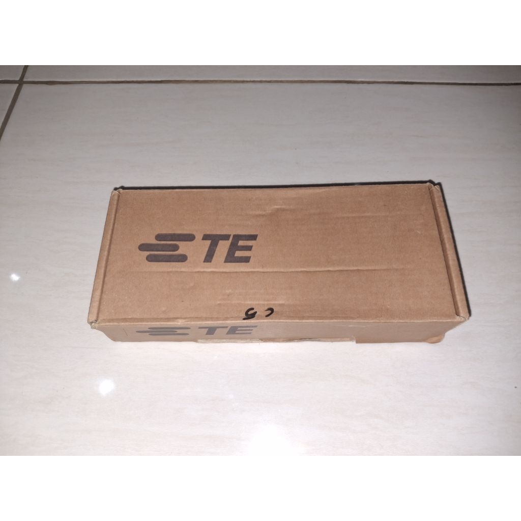 Tang Crimping Tool Cat 6 AMP commscope