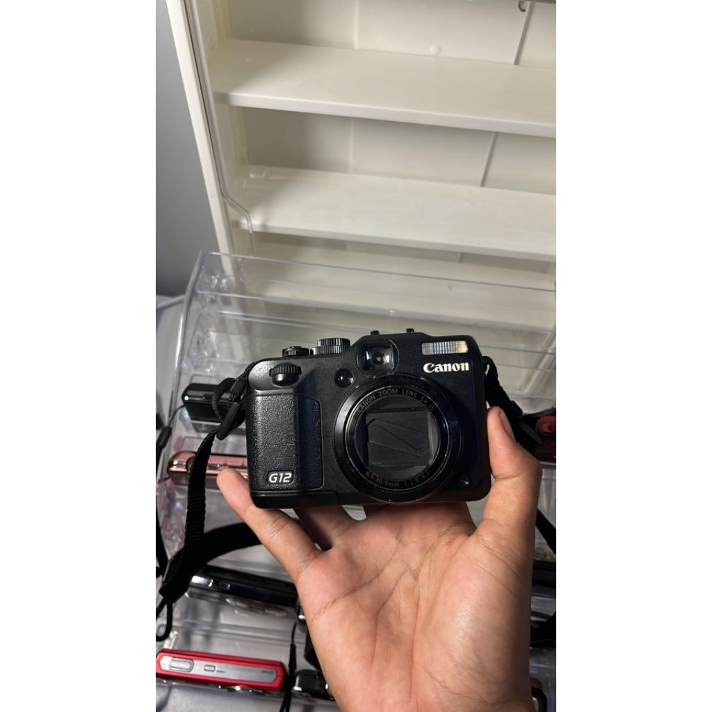 Canon G12