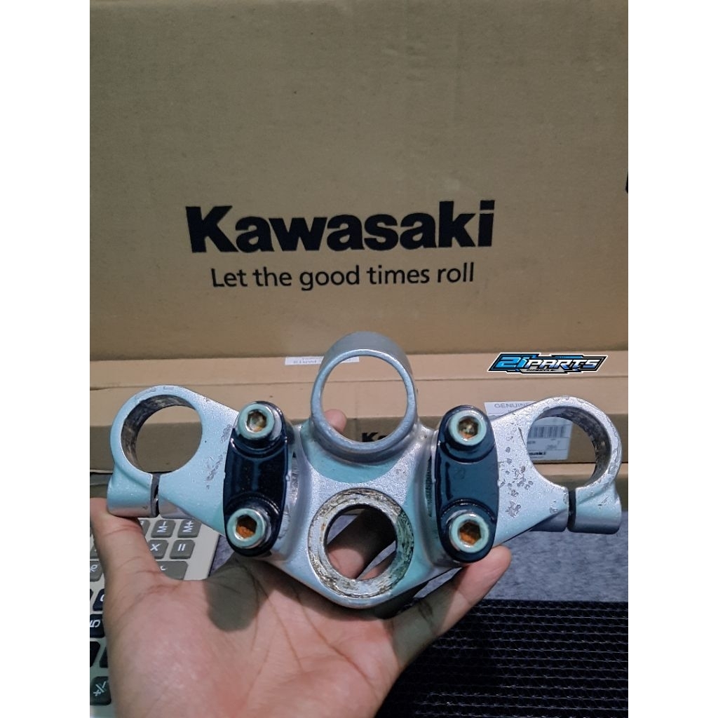 SEGITIGA ATAS NINJA R OLD ORIGINAL COPOTAN T ATAS NINJA 150 R/SS M ORIGINAL