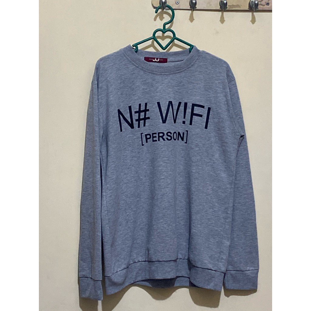 BAJU WANITA ABU-ABU SWEATER
