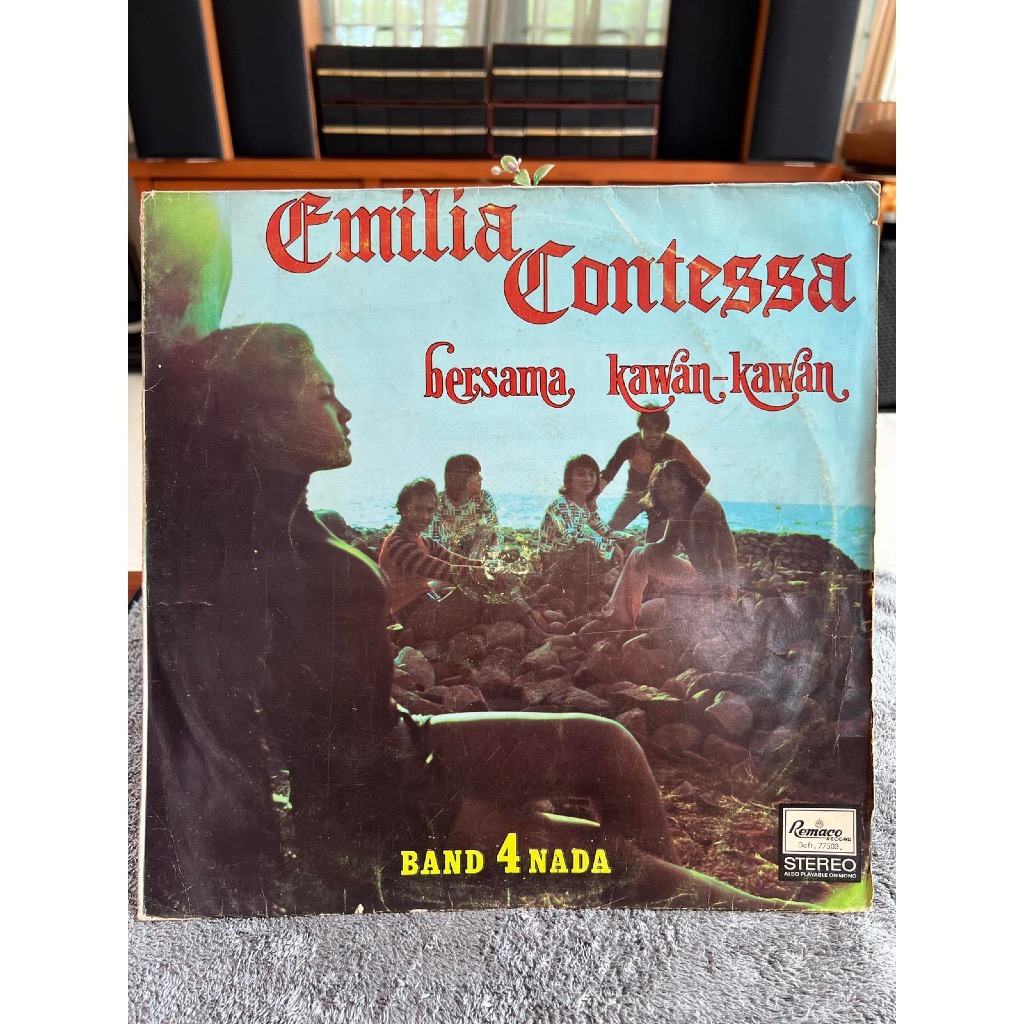 Vinyl Emilia Contessa, Band 4 Nada - Bersama Kawan-Kawan / Piringan Hitam Emilia Contessa, Band 4 Na