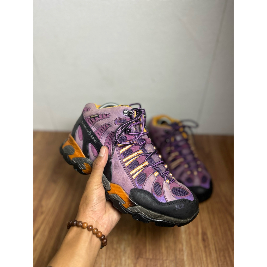 sepatu gunung original second K2