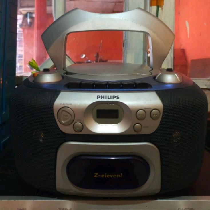 Radio tape Philips Holland