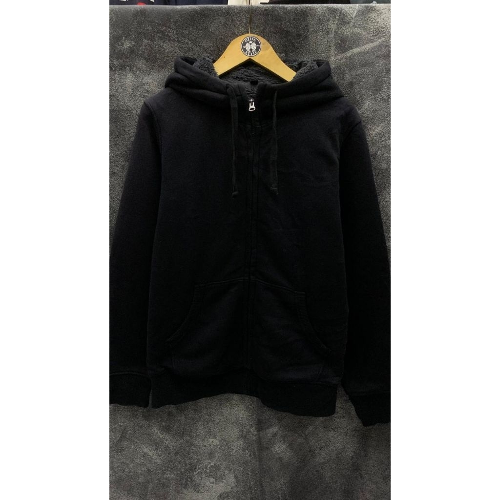 HOODIE BRAND UNIQLO