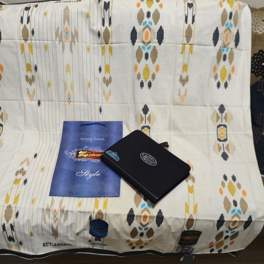sarung ketjubung songket Style