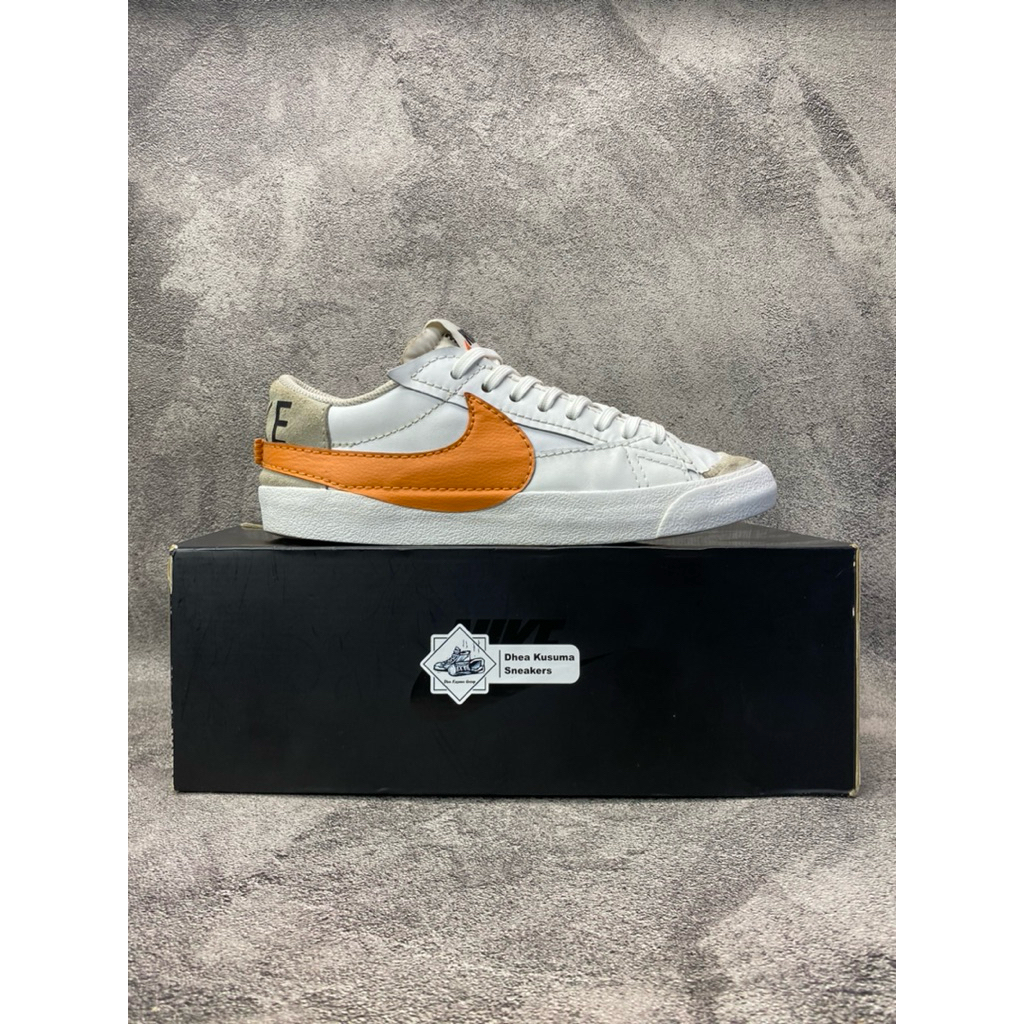 Sepatu Sneakers Second Nike Blazer Low ‘77 Vintage White & Orange  Size 42,5  Original Guarantee 100