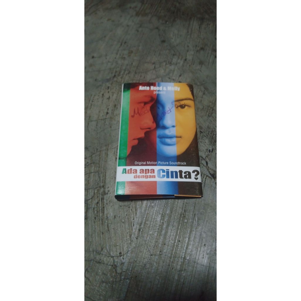 kaset pita Ada apa dengan cinta