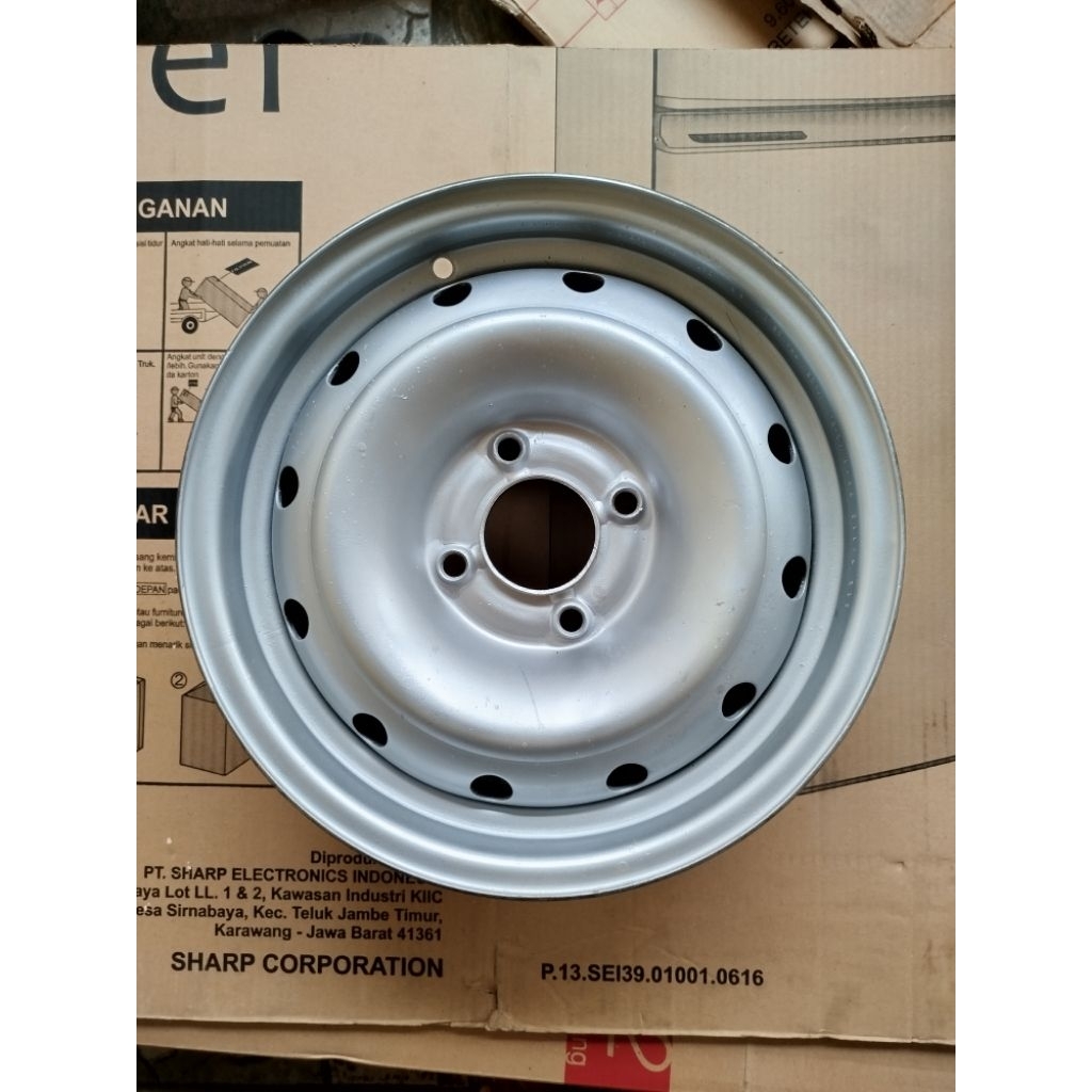 Velg Besi R14 Michelin PCD 4×108 Original Eropa
