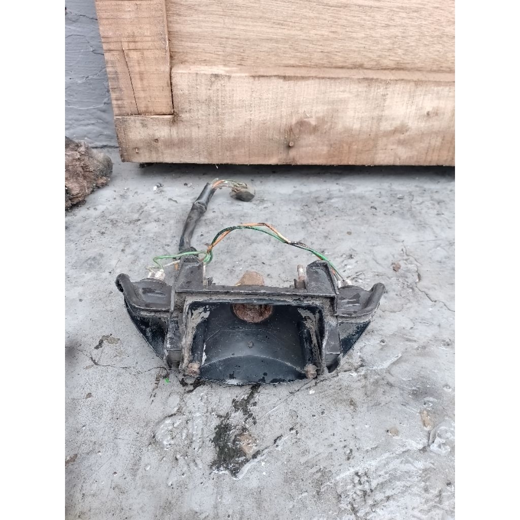 Reflektor Belakang Honda Astrea Grand Bulus Original KGD