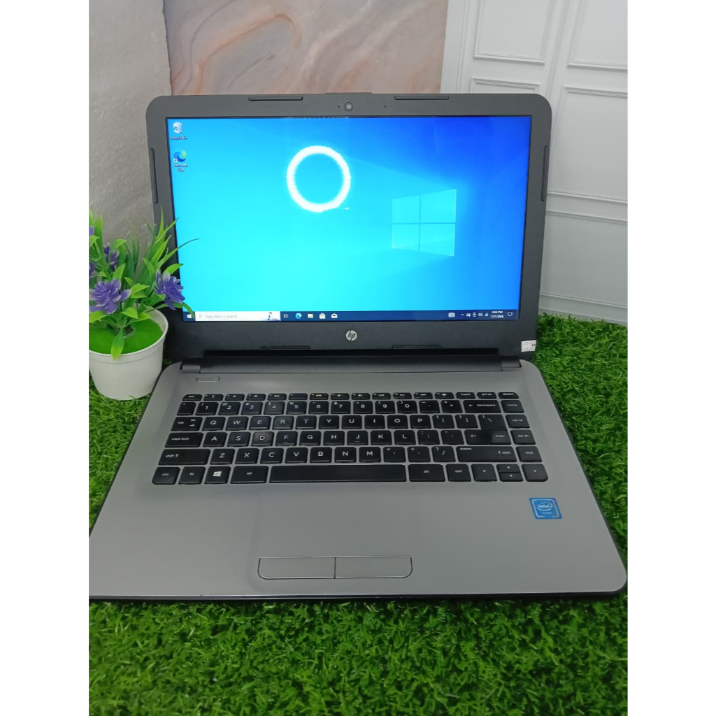 HP Notebook 14 Inci AMD A6 4GB SSD 500GB