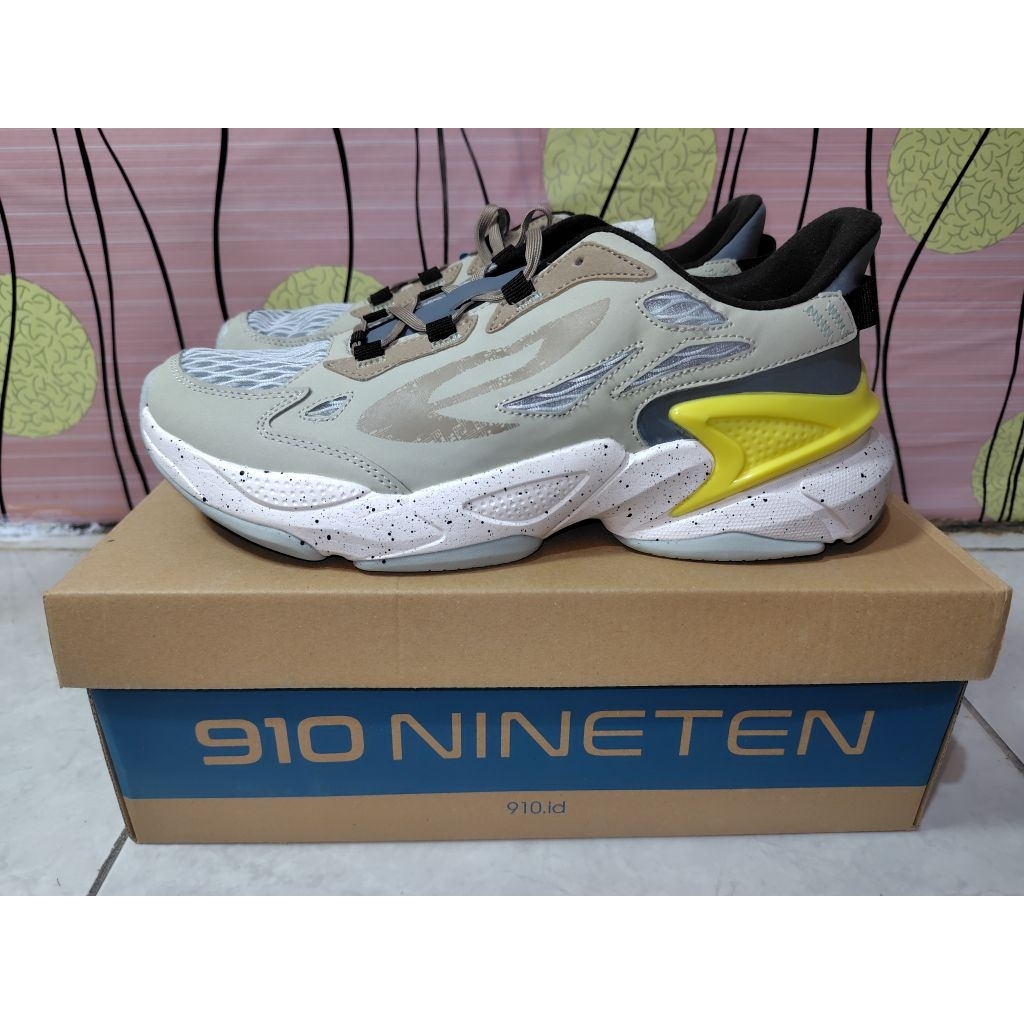 Sepatu Running Nineten 910 LYNX RV-LITE