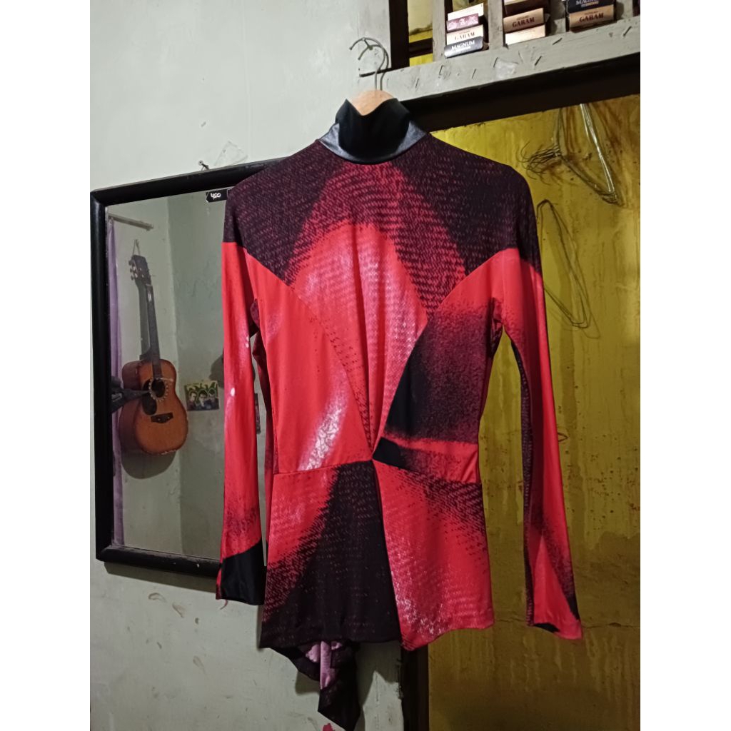 VIVIENNE TAM All-over Print High Neck Top 0