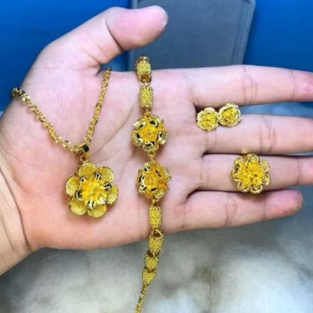 Set Titanium Bunga Kendari Warna Emas24K Tahan Lama Fashion Mewah