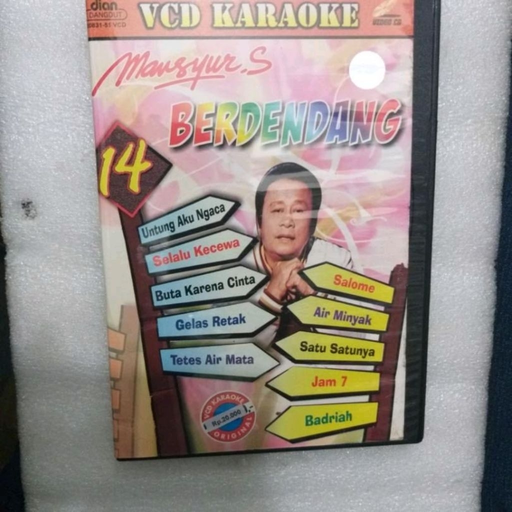 VCD KARAOKE 14 BERDENDANG MANSYUR S