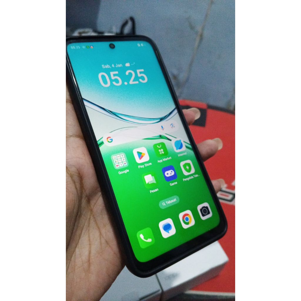 Oppo A5 2025 Second