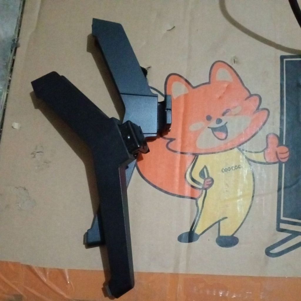 Kaki TV Sharp 2T C42FD1i