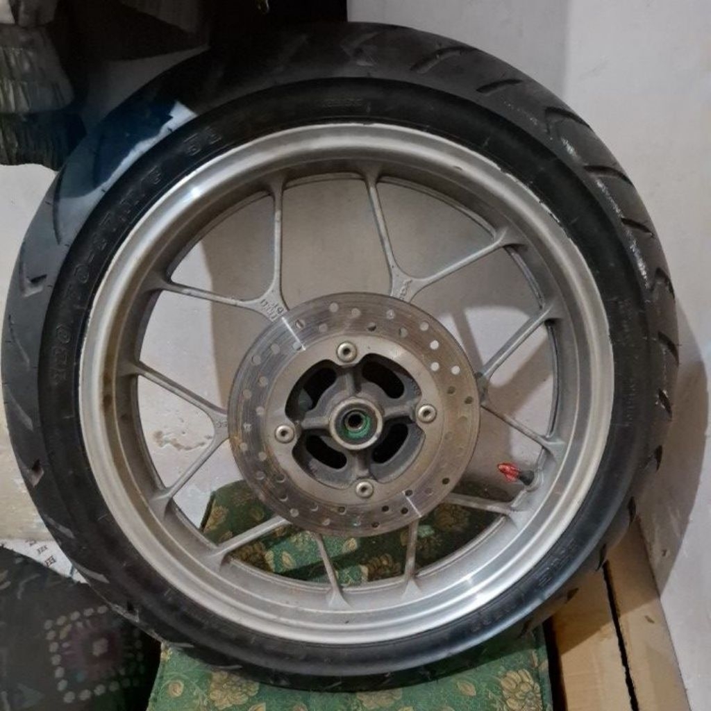 velg belakang supra gtr full set +ban + piringan + napgir