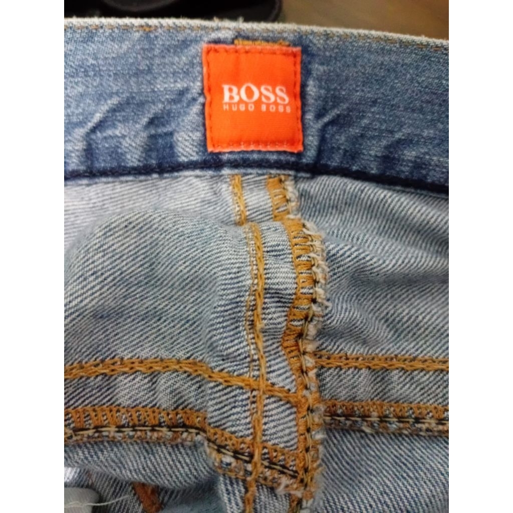 CELANA JEANS PRE LOVED ORI HUGO BOSS SIZE 31/32
