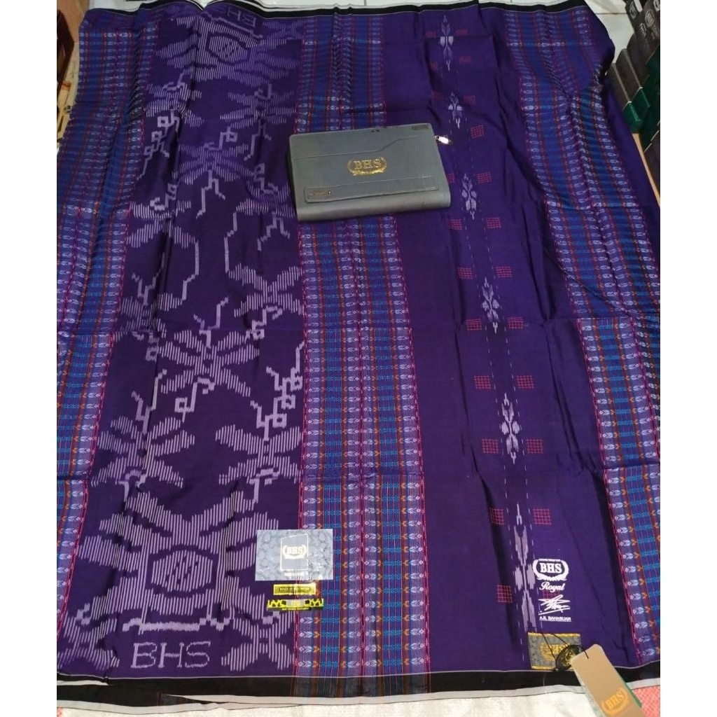 SARUNG BHS ITG ROYAL GOLD