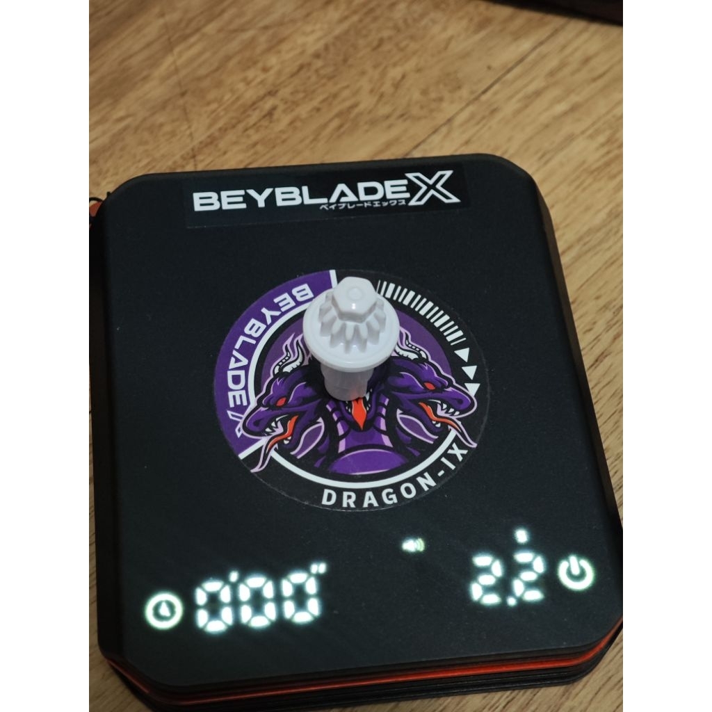 Beyblade x bit KICK Putih Rare, new