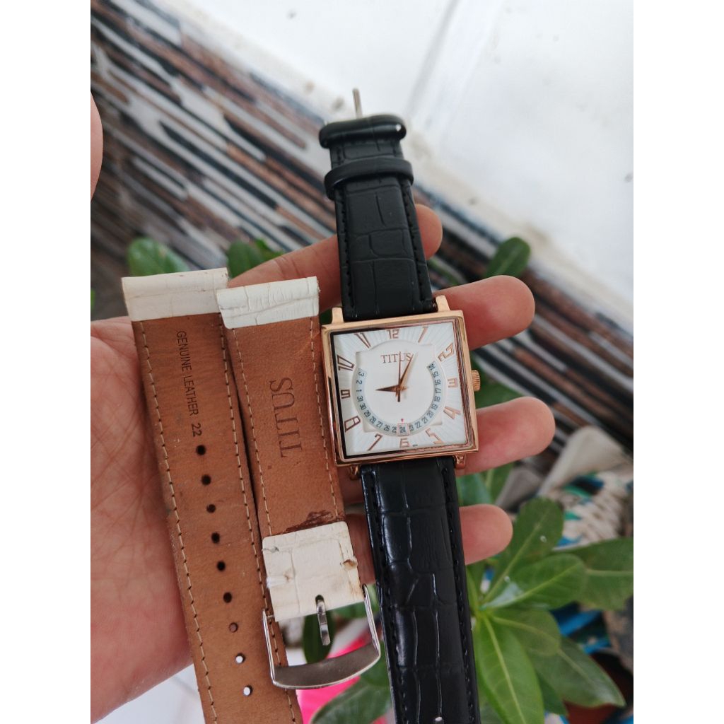 Jam tangan titus tank quartz original